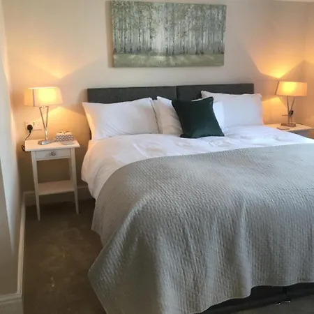 Elmdon 3* Birmingham