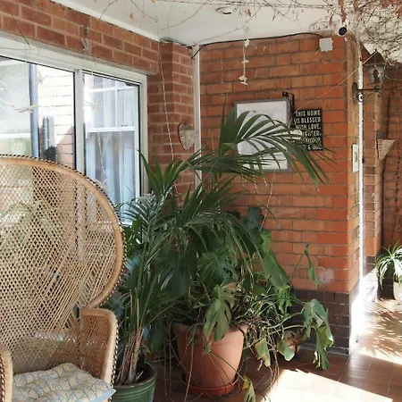 Bed & Breakfast Elmdon 3*